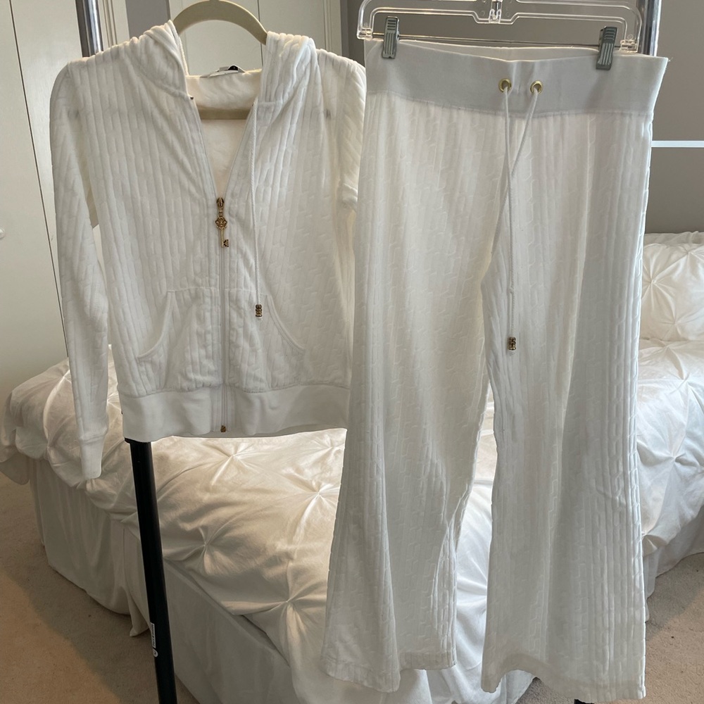 Cabi Cabled lounge set